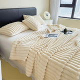 Housse de couette a relief blanc