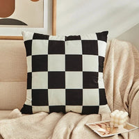 Housse Coussin Canapé de Style Damier sur un canapé