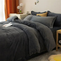 Parure de lit cocooning en tissu effet polaire – Douceur et chaleur